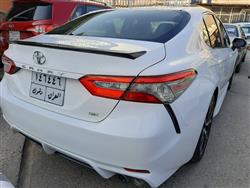 تۆیۆتا کامری